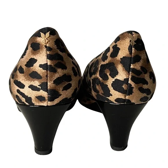 J.Renee Leopard Wedge Pumps
Size 9 - Picture 4 of 5